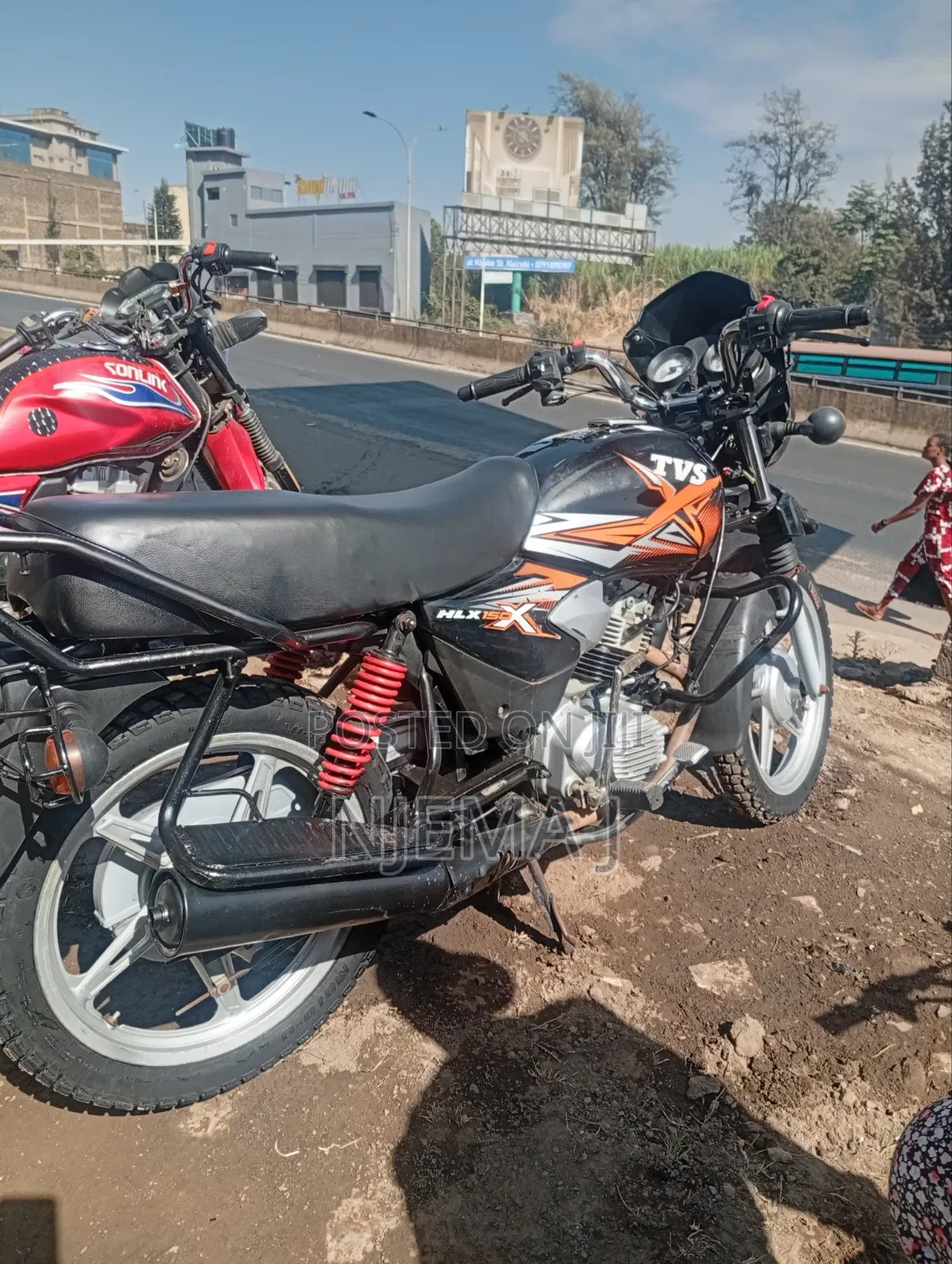 TVS HLX Plus ES 2025 Red