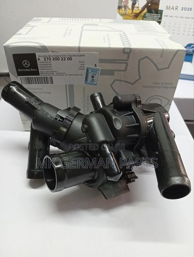 Genuine Mercedes Engine Thermostat Housing/Coolant Thermostat Housing.