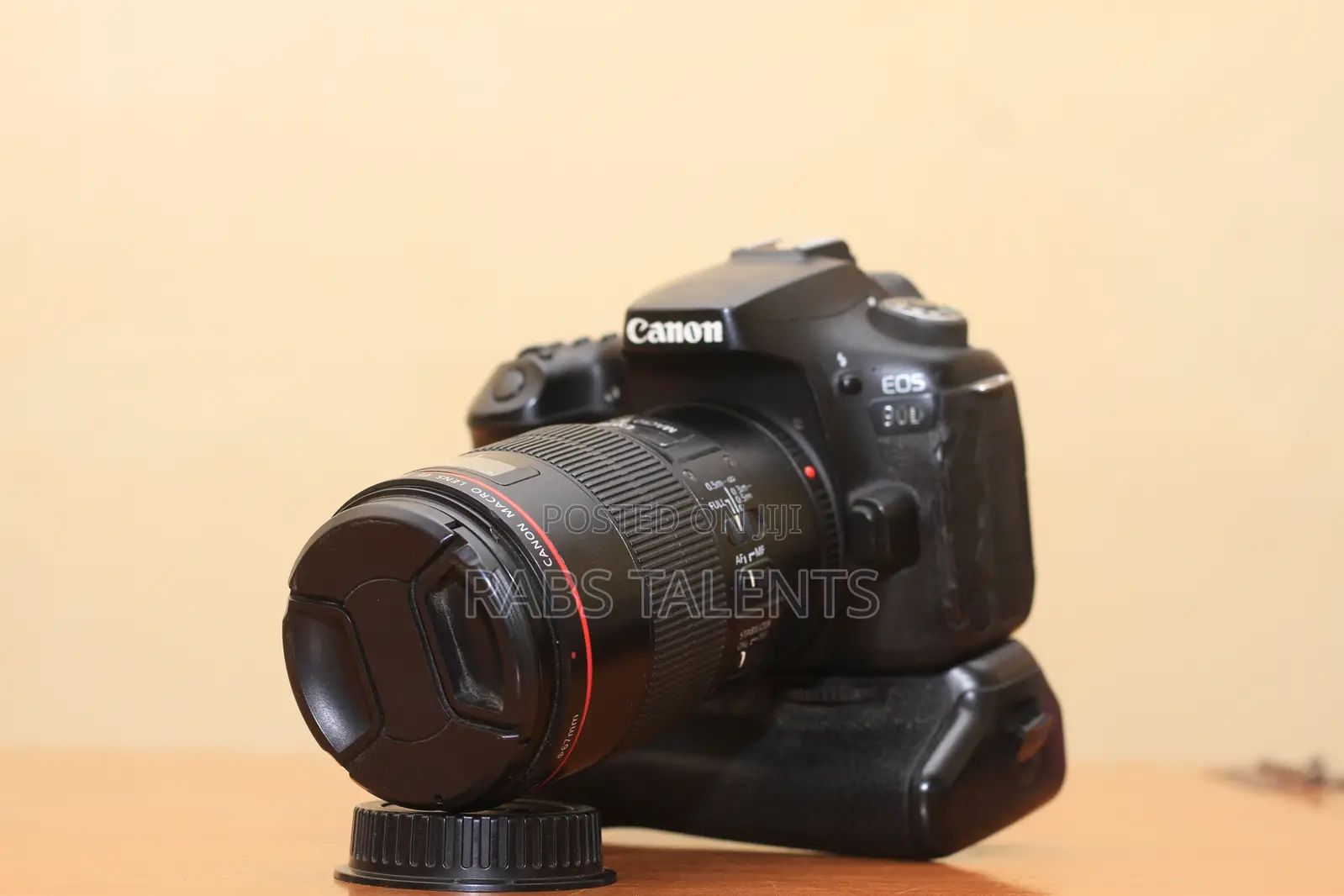 Canon 90d Body, Battery Grip, Canon Ef 100mm F2.8 and 2 Batteries