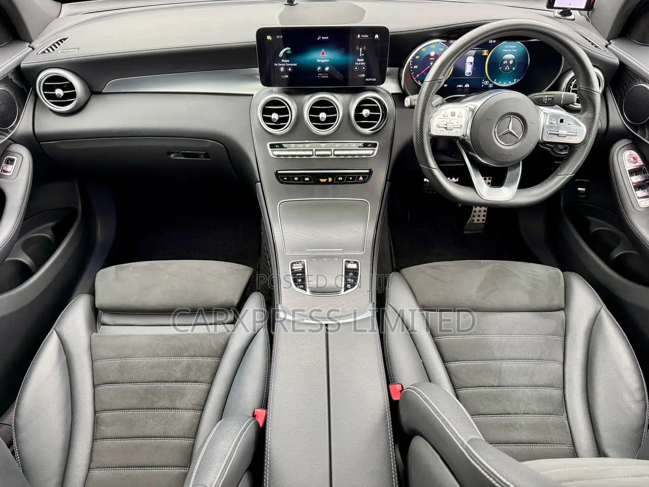Mercedes-Benz GLC-Class 2019 Silver