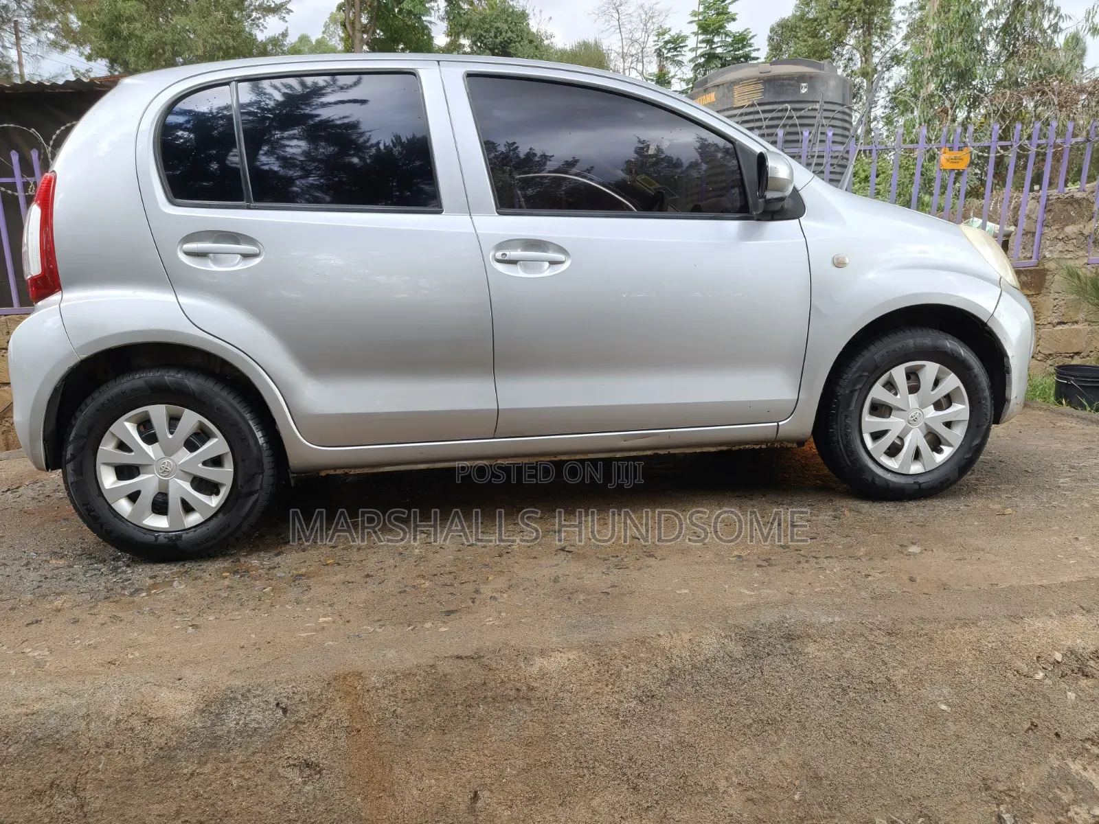 Toyota Passo 1.0 FWD 2015 Silver