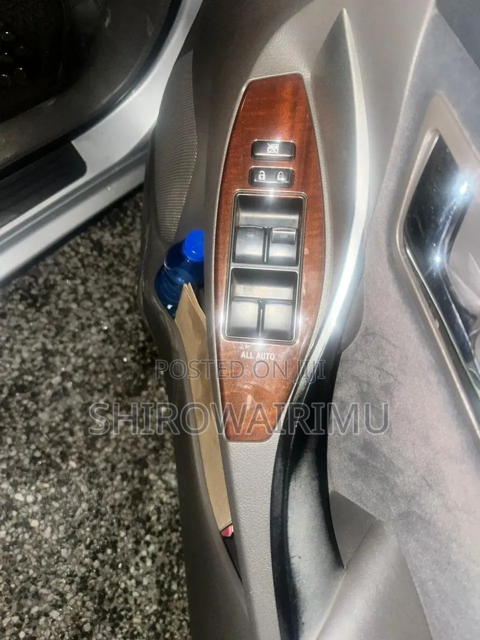 Toyota Premio 2013 Silver