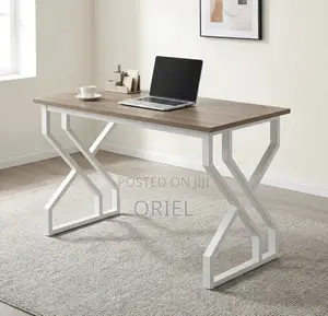 Office Desk : Modern Generic Computer Desk