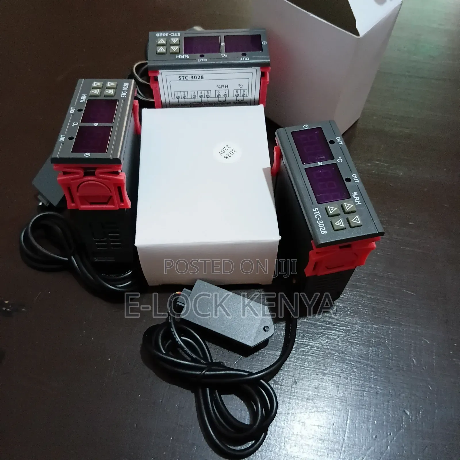 Winery Temperature Humidity Controller Stc3028