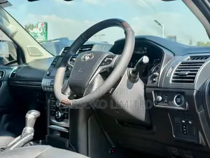 Toyota Land Cruiser Prado 2.8 2020 Gray