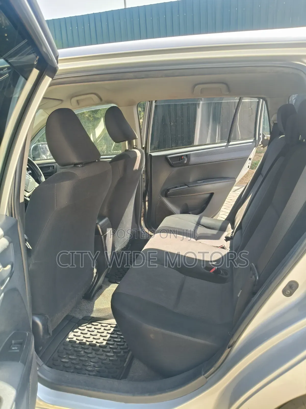 Toyota Corolla Fielder 2012 Silver