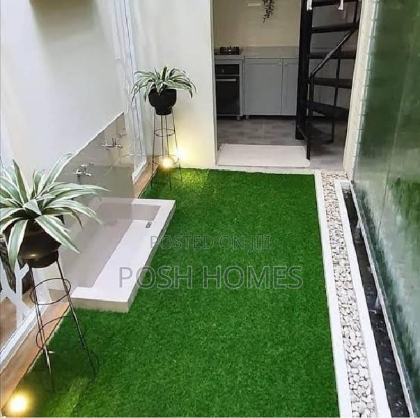 Artificial Quality Grass Carpet - main view