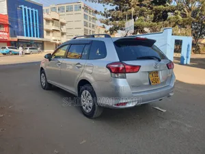 Toyota Corolla Fielder 2016 Silver