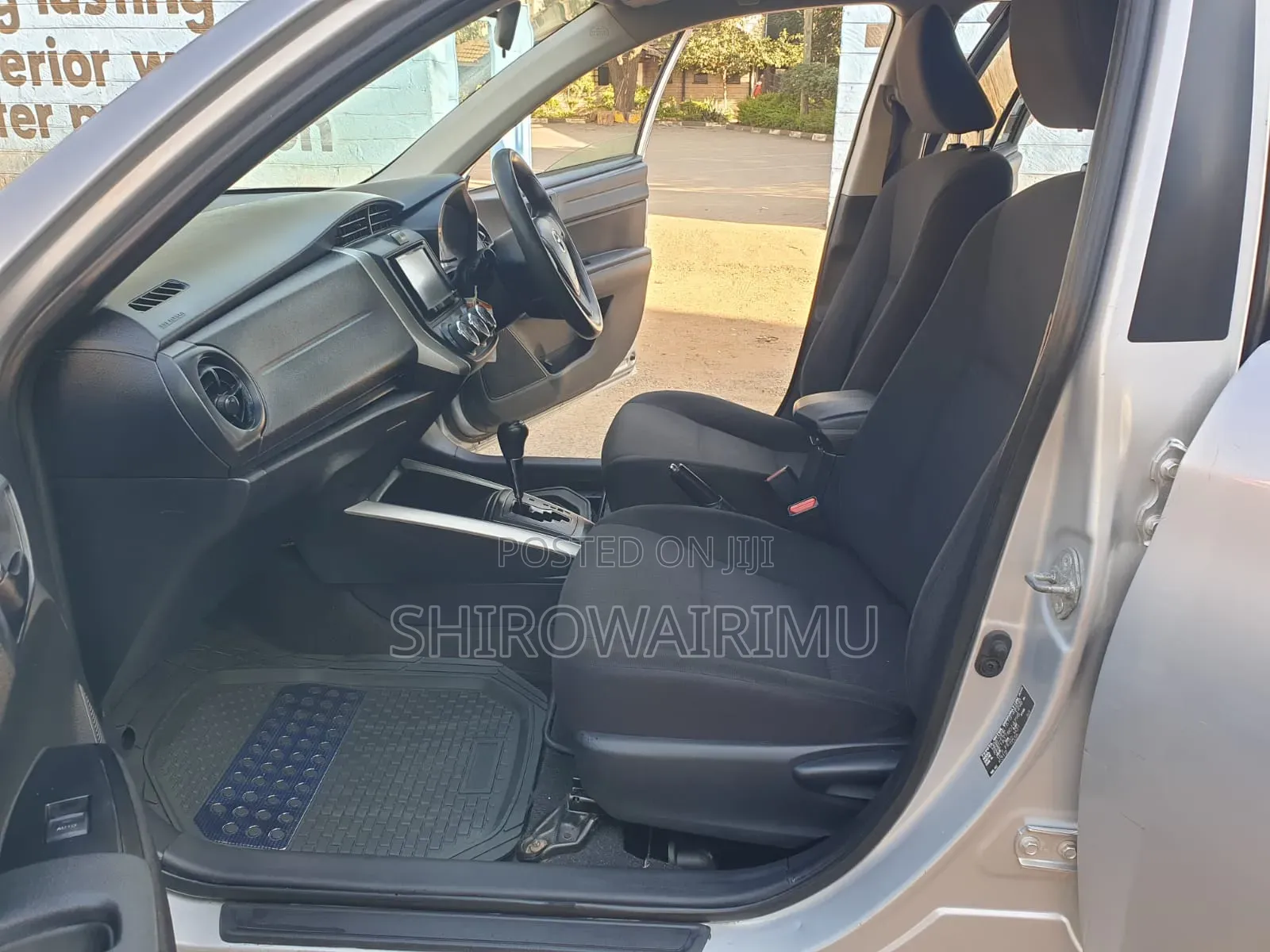 Toyota Corolla Fielder 2016 Silver