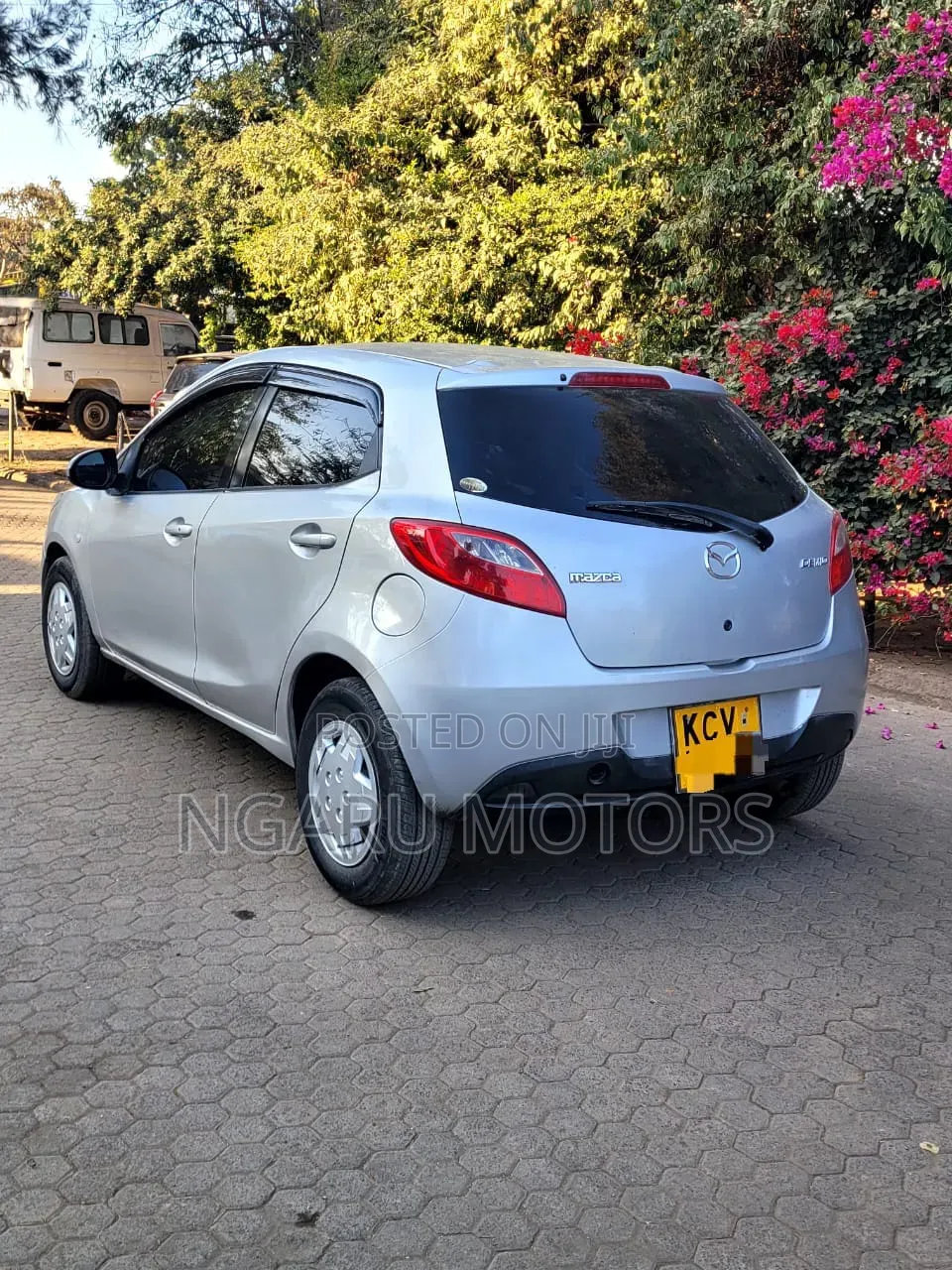 Mazda Demio 2012 Silver