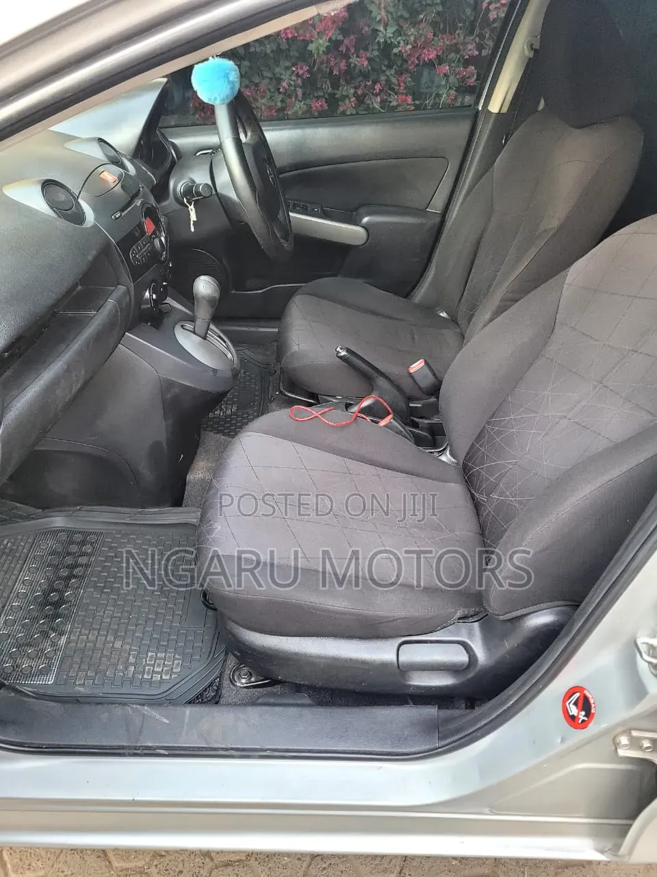 Mazda Demio 2012 Silver