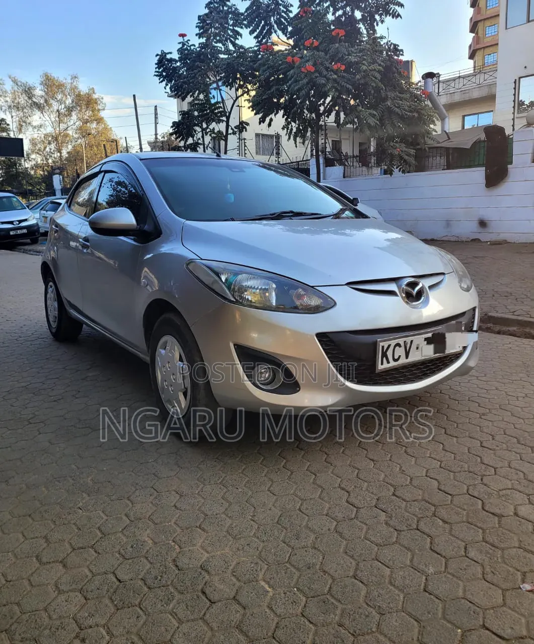 Mazda Demio 2012 Silver