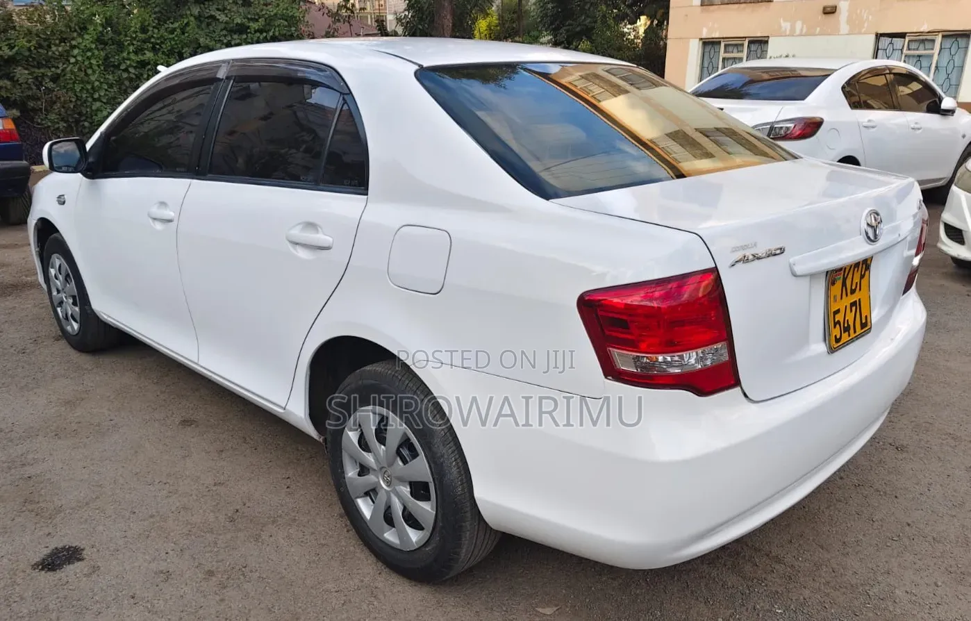 Toyota Axio 2010 Off white