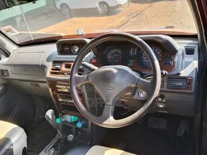 Mitsubishi Pajero 1996 Maroon
