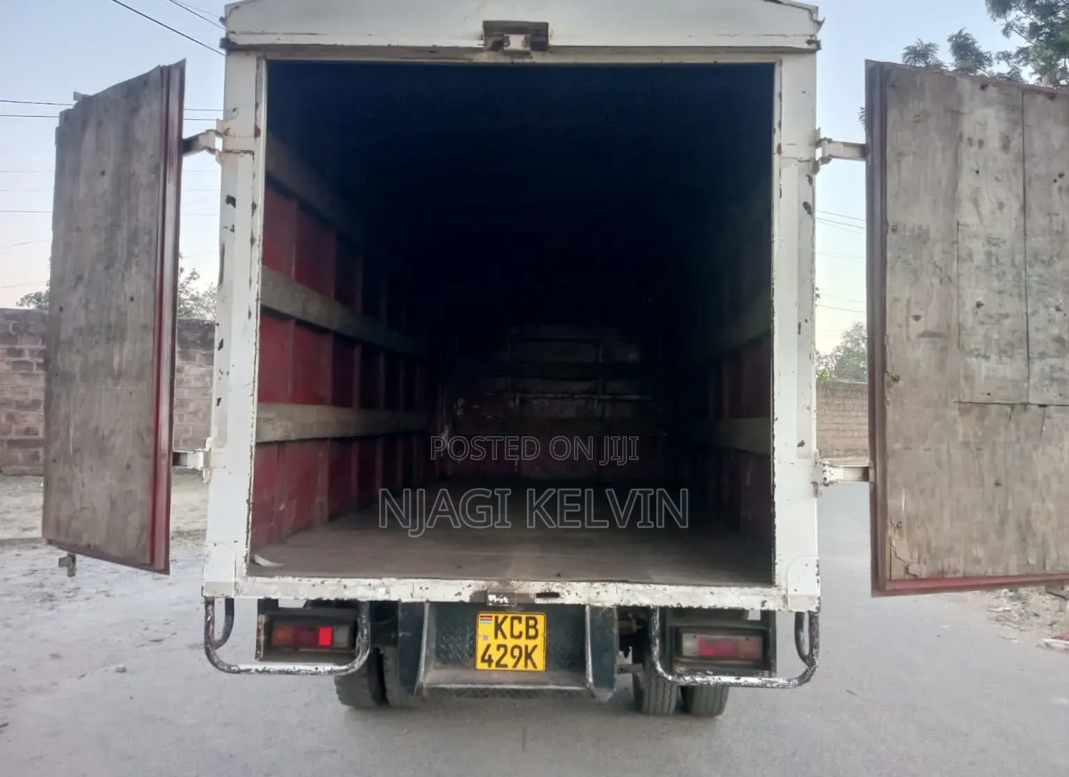 Mitsubishi Fuso Canter Cover Body