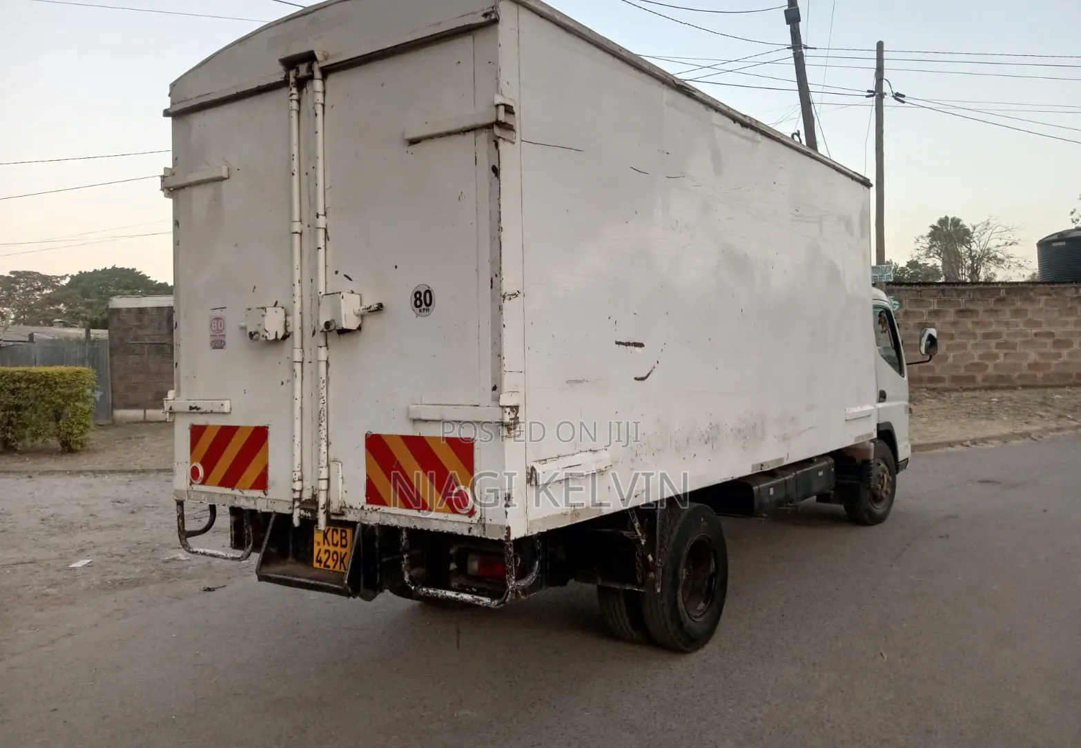Mitsubishi Fuso Canter Cover Body