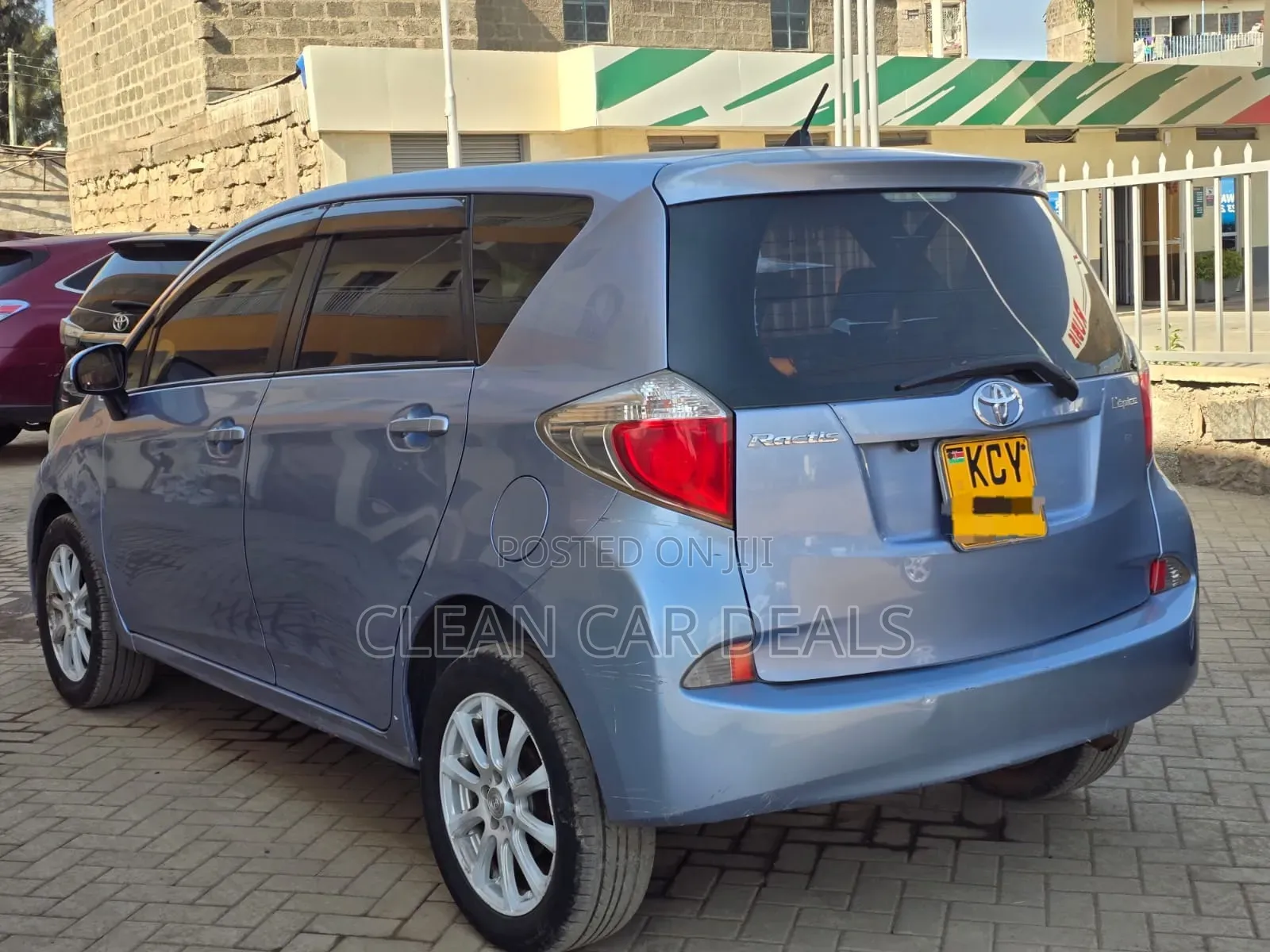 Toyota Ractis 2013 Blue