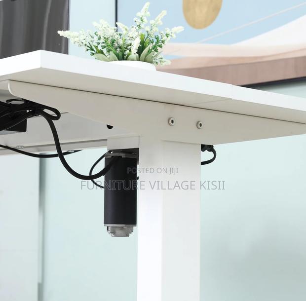 Office Furniture: Adjustable Generic Office Desk - thumbnail 16