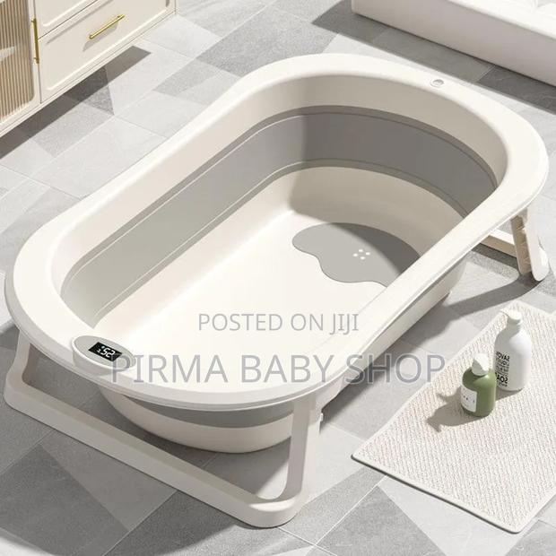 Unique Foldable Bathtub - main view