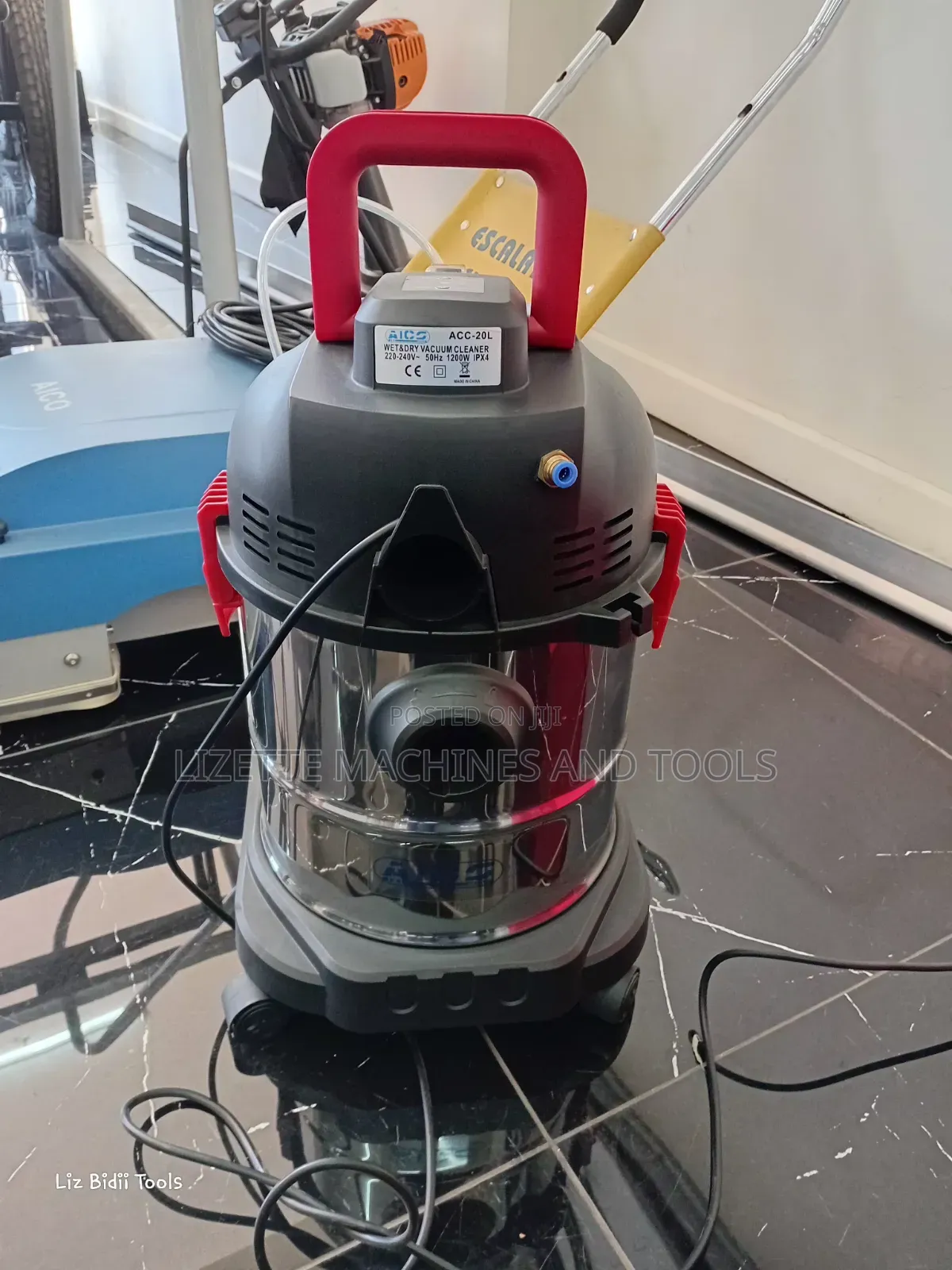 Aico Japan 20L Wet and Dry Carpet Cleaner 1200W