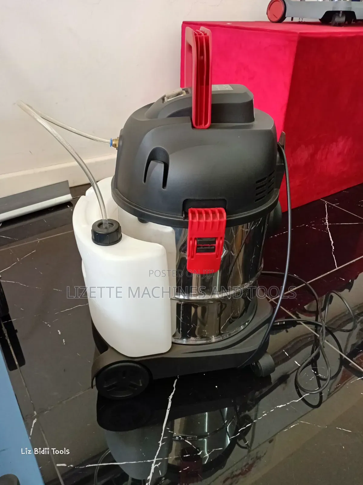 Aico Japan 20L Wet and Dry Carpet Cleaner 1200W