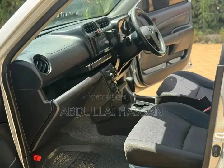 Toyota Probox 2014 Silver
