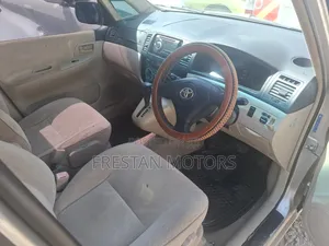Toyota Corolla Spacio 2005 Silver