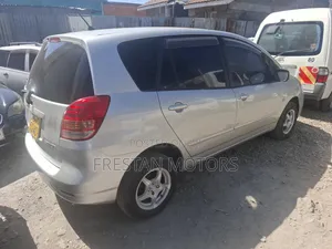 Toyota Corolla Spacio 2005 Silver