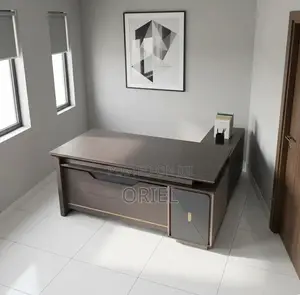 Office Desk : 1.6m Manager’s Modern Office Desk