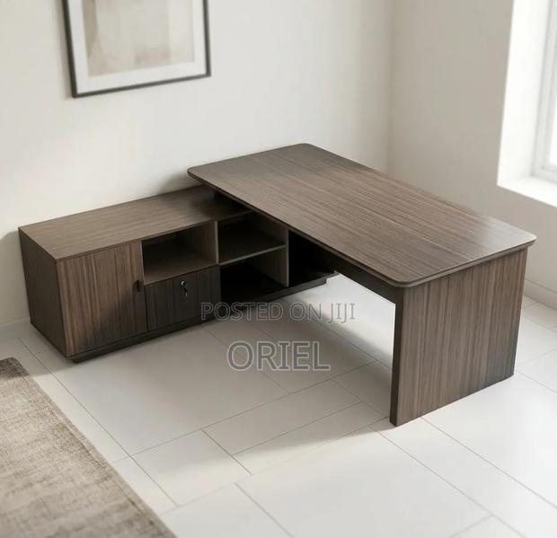Office Desk : 1.6m Manager’s Modern Office Desk - thumbnail 4
