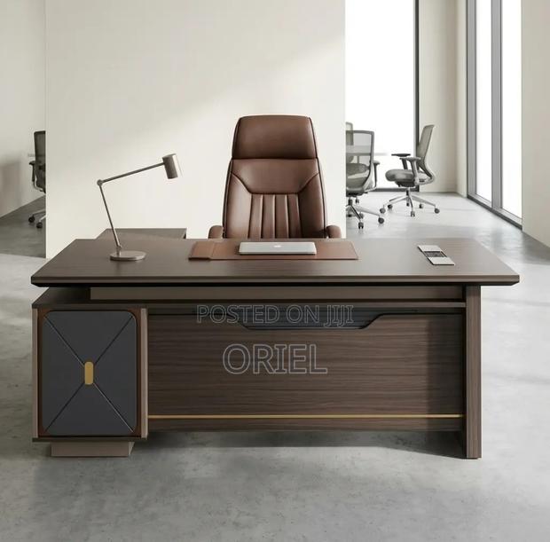 Office Desk : 1.6m Manager’s Modern Office Desk - thumbnail 5