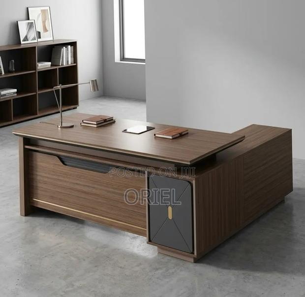 Office Desk : 1.6m Manager’s Modern Office Desk - thumbnail 7