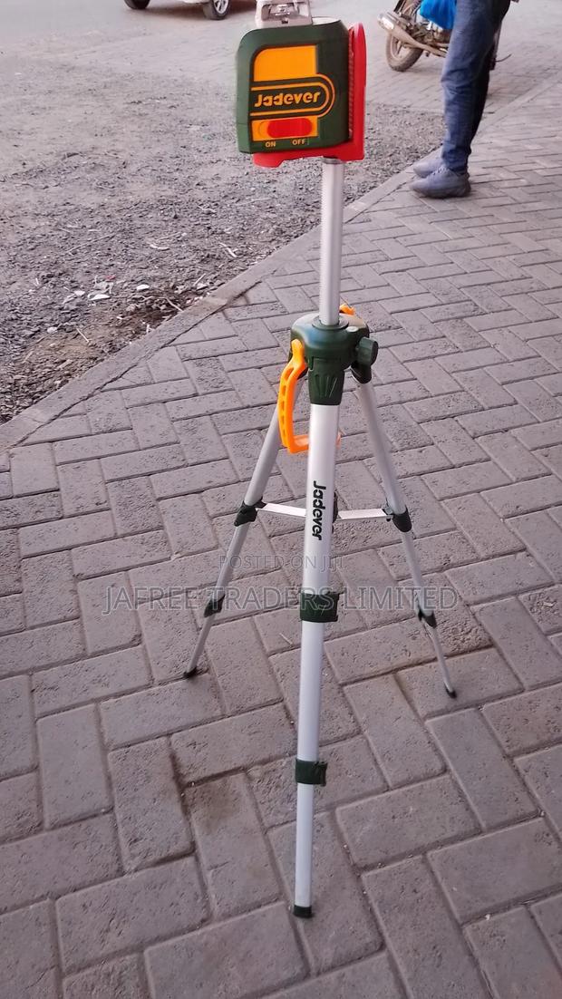 Laser Level With Tripod Stand - thumbnail 2