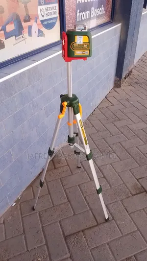 Laser Level With Tripod Stand