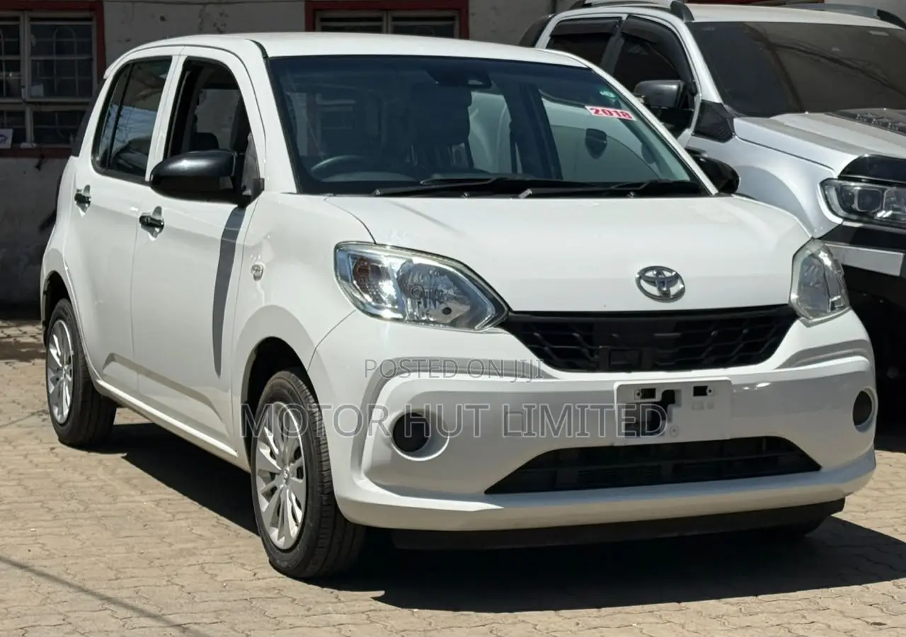 Toyota Passo 1.0 FWD 2018 White