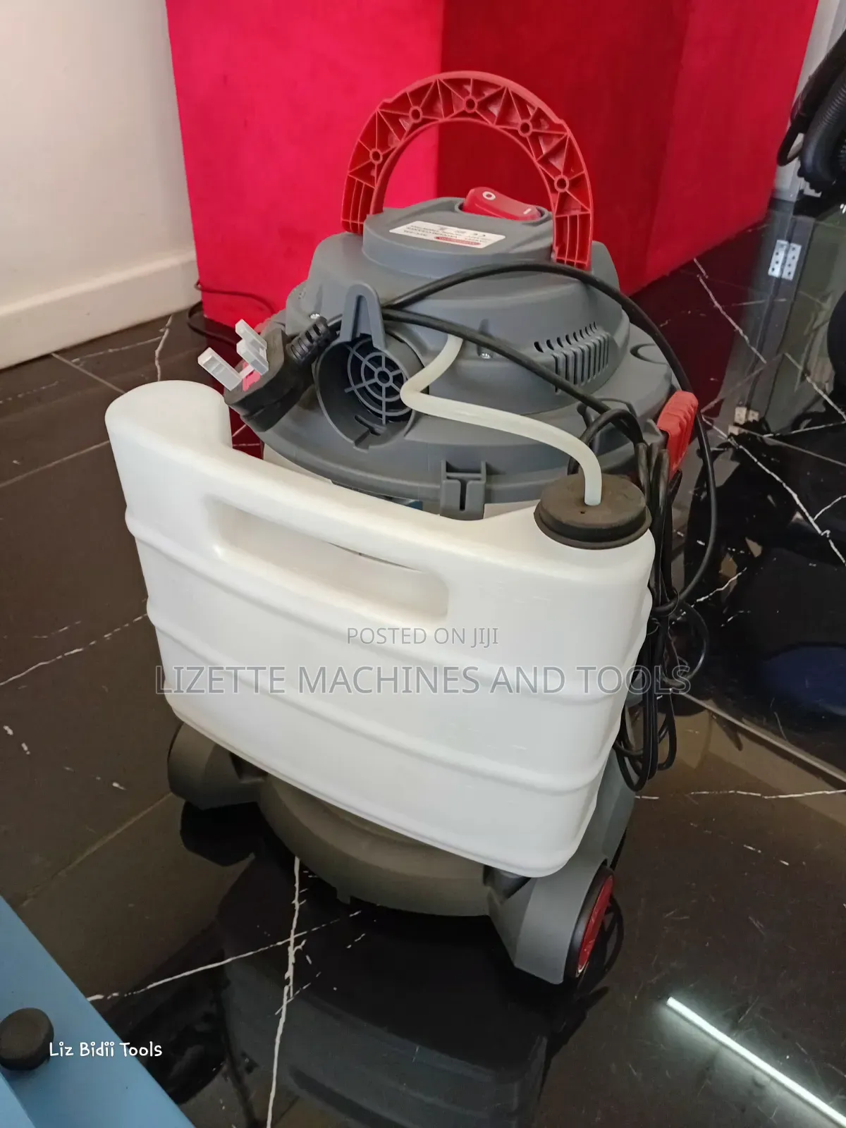 Astramilano 25L Wet and Dry Carpet Cleaner 1200W