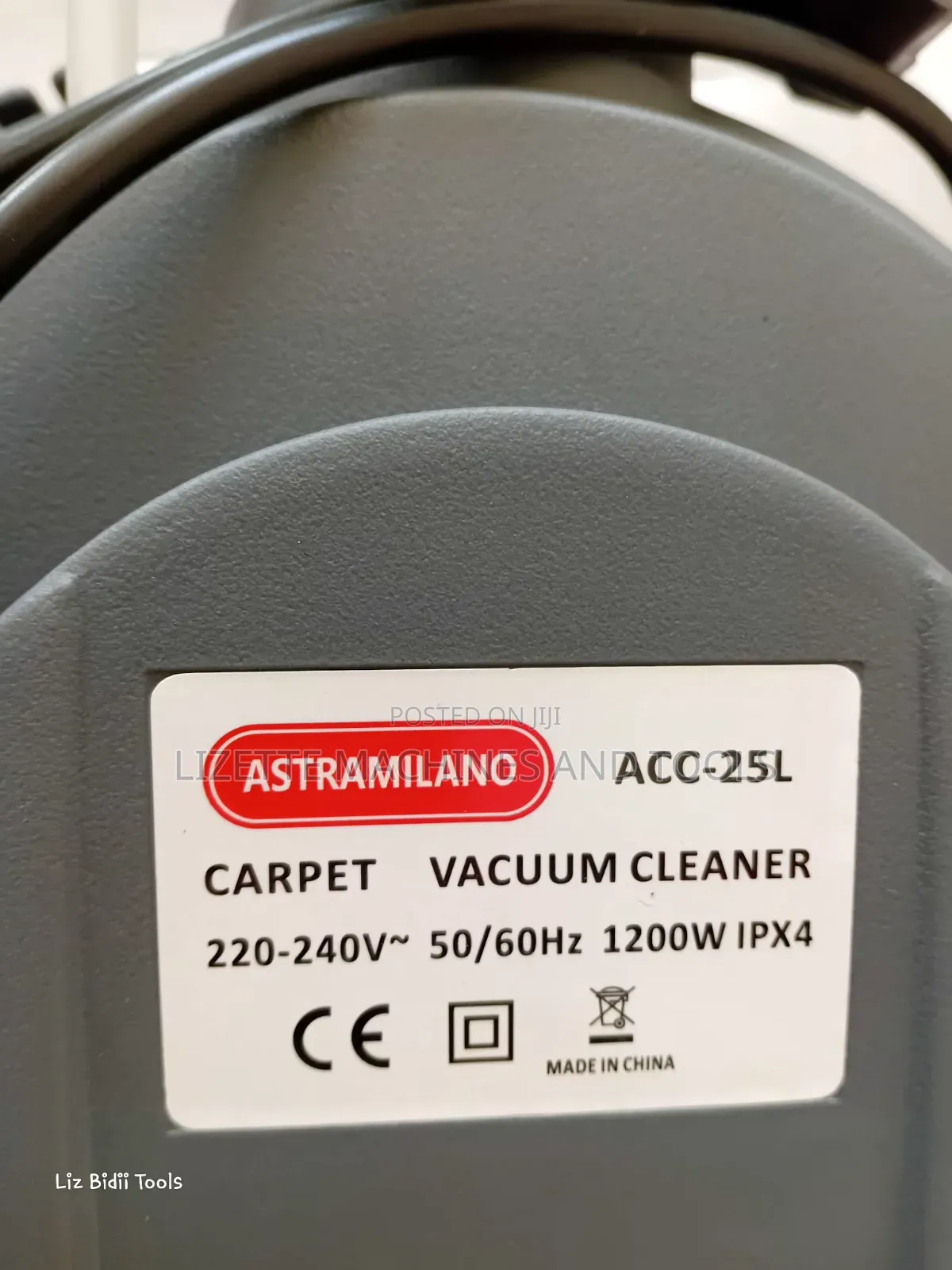 Astramilano 25L Wet and Dry Carpet Cleaner 1200W