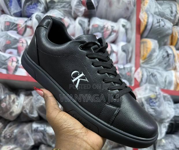 Sports Shoes and Sneakers - thumbnail 5