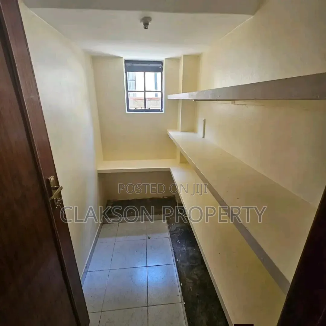 4bdrm Townhouse/Terrace in Lavington Atheru, Valley Arcade for sale