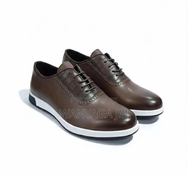 Sports Shoes and Sneakers - thumbnail 12
