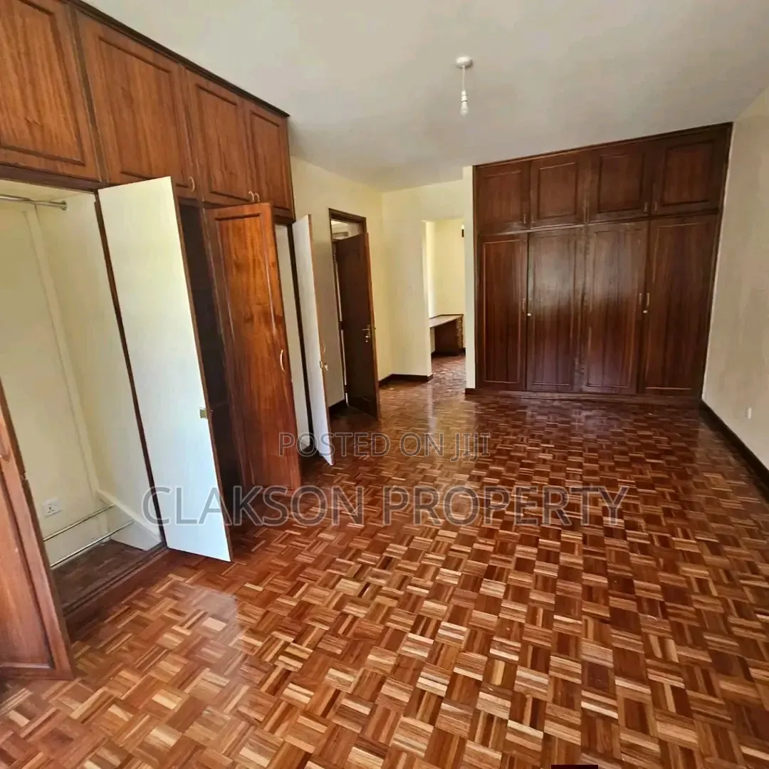 4bdrm Townhouse/Terrace in Lavington Atheru, Valley Arcade for sale