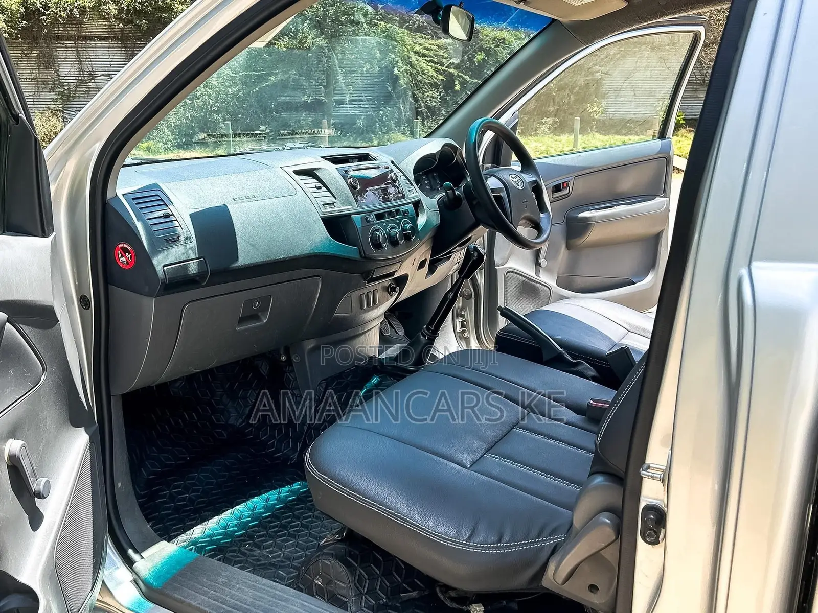 Toyota Hilux 2015 Silver