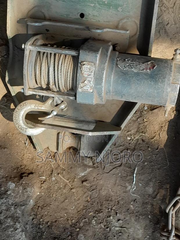 Used Electric Winch 12vl - thumbnail 2
