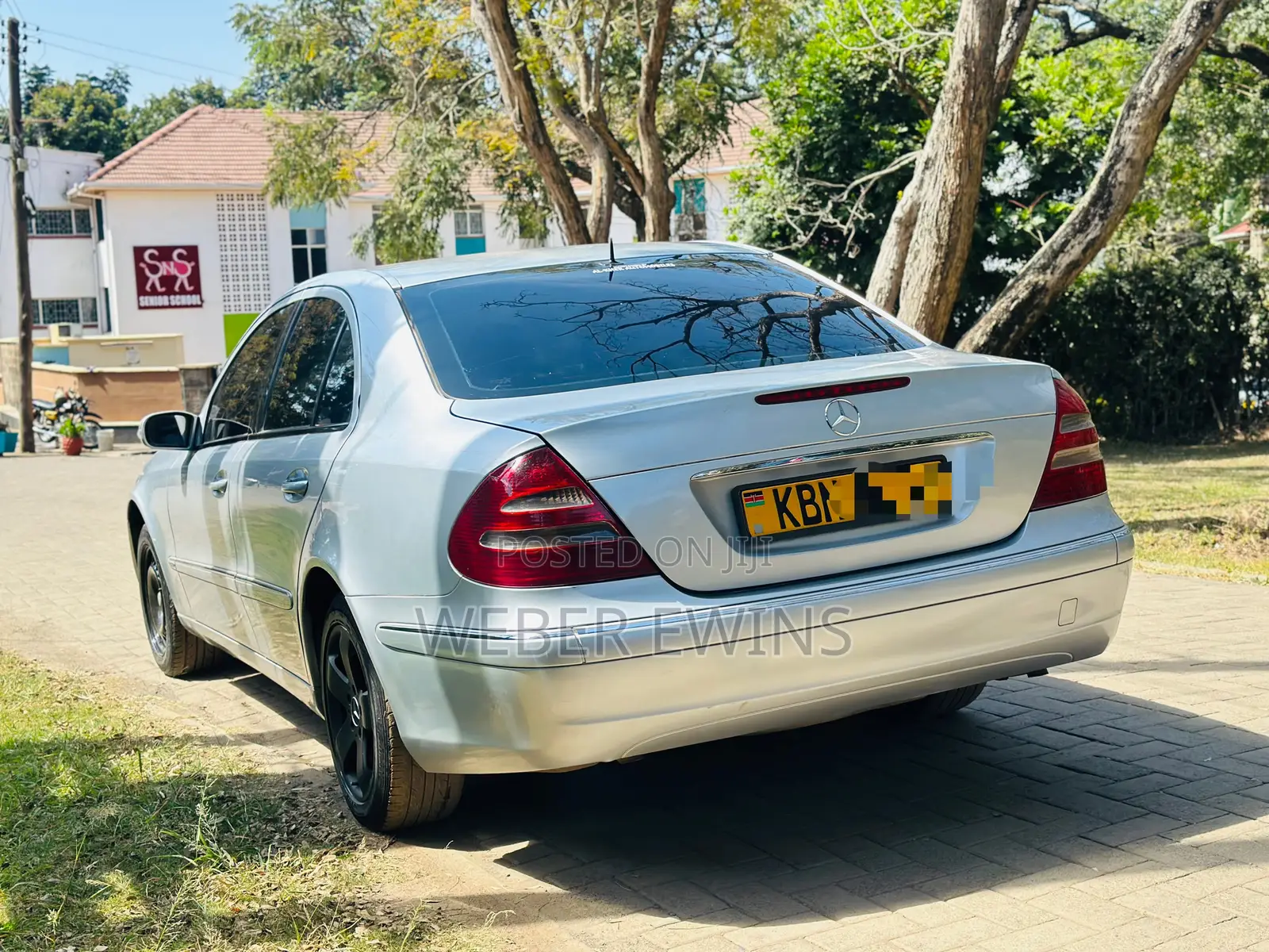 Mercedes-Benz E200 2003 Silver
