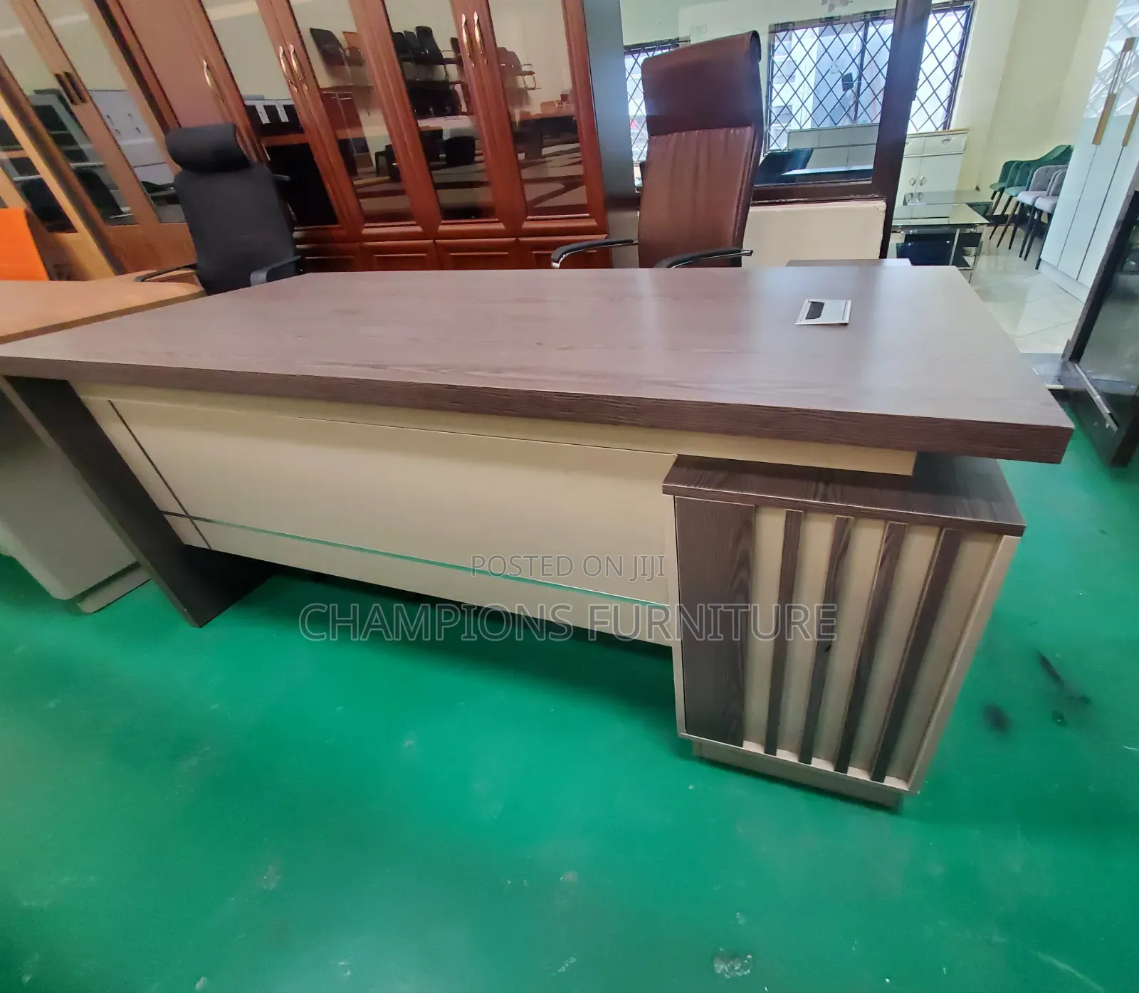 1.8M Executive Desk With Side Pedestal