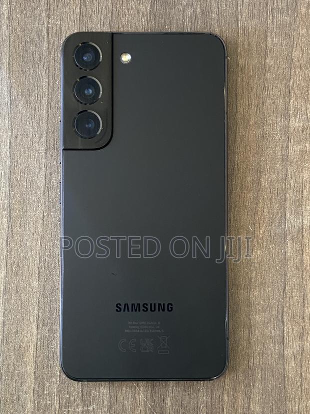 Samsung Galaxy S22 5G 128 GB Black - thumbnail 4
