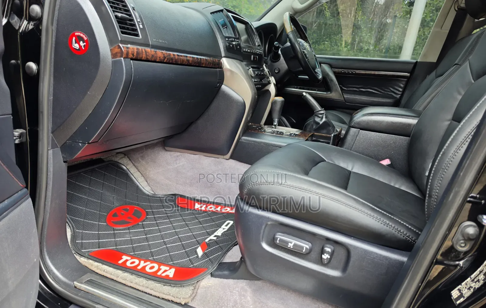 Toyota Land Cruiser 2011 Black