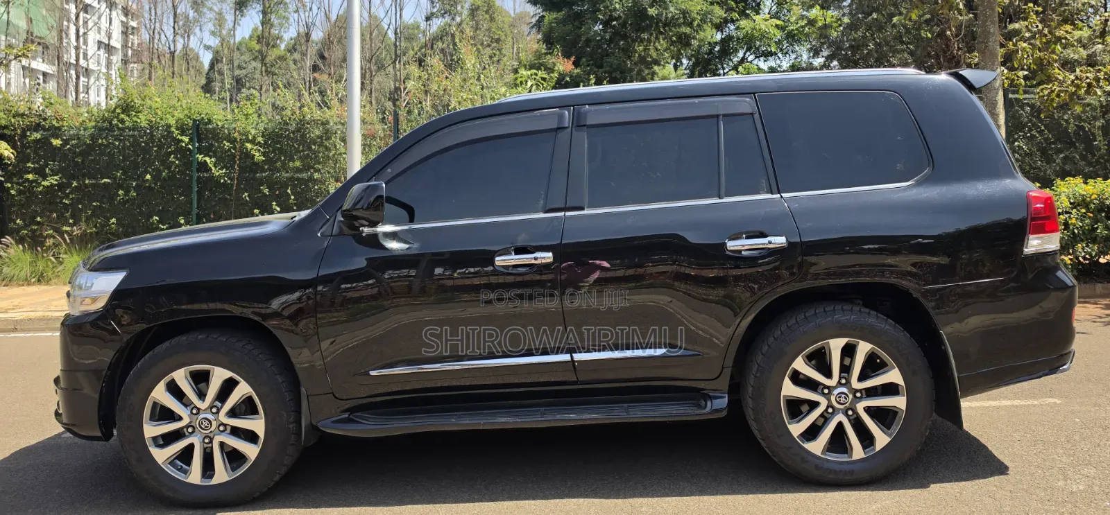 Toyota Land Cruiser 2011 Black