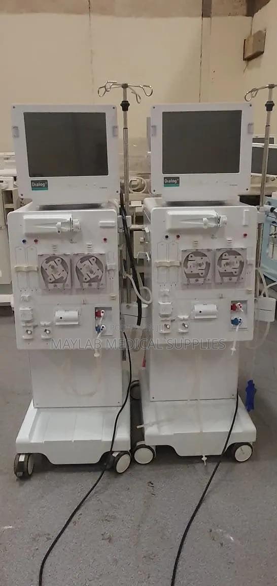 Refurbished Dialysis Machine – German Made Hemodialysis System - main view