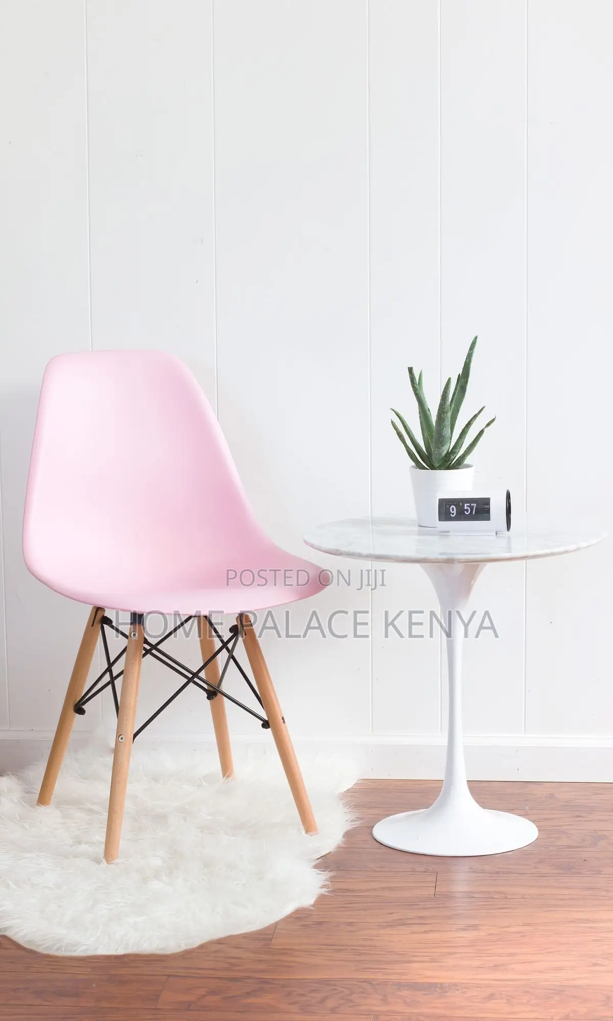 Eames Chair; Designer Eames Inspired Dining Chair for Modern Homes
